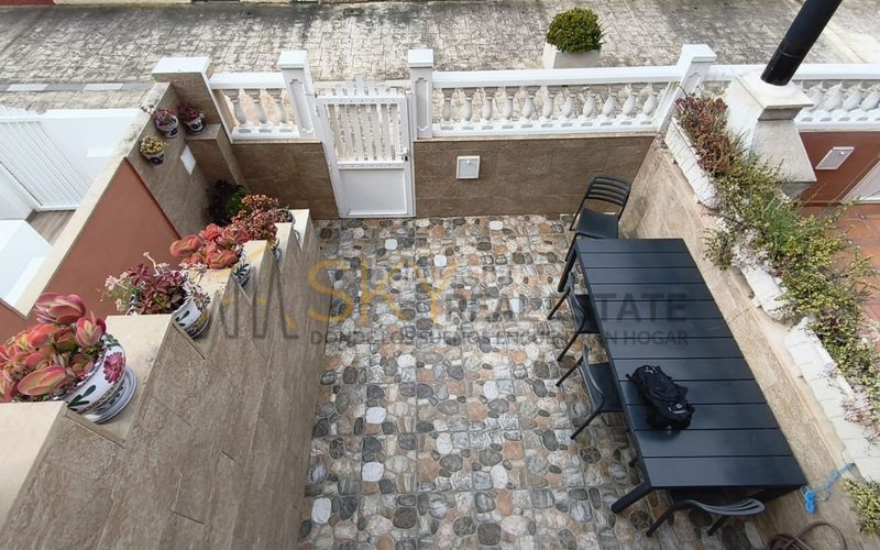 Foto f7ace992-a008-4b92-80e6-eed938167f49. Xalet amb piscina a Platja de la Pobla de Farnals Pobla de Farnals (la)