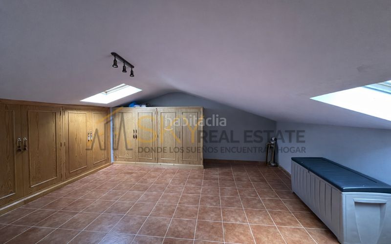 Foto fd509ff8-9180-4973-86ce-43d64033b772. Edificio in calle de la lechuga 14 in Bustarviejo