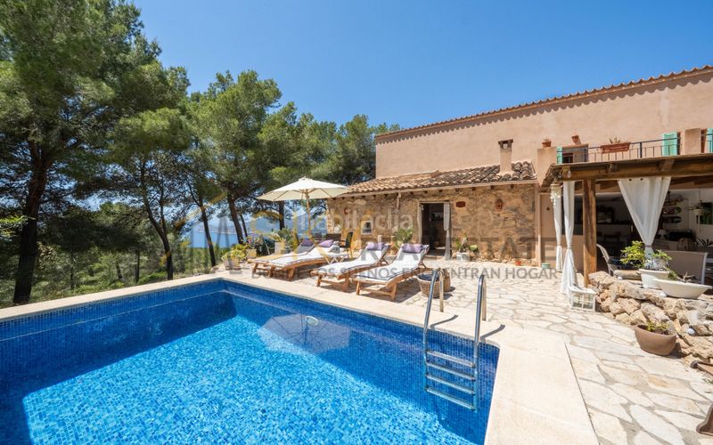 Foto db98bf60-8458-485d-a07a-b3597bf82824. Xalet amb aparcament piscina a Sant Elm Andratx