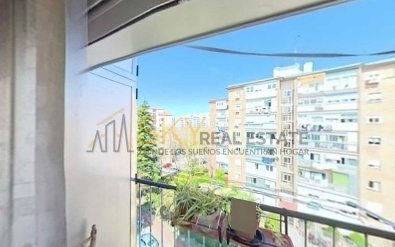 Foto a9b7ddfa-852a-4aaf-a80d-109b01931e2b. Flat in San Juan Bautista Madrid