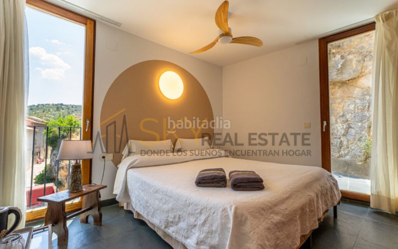 Foto b652072d-cfa8-44f4-a071-ba399a07a163. Casa amb calefacció aparcament piscina a Jérica