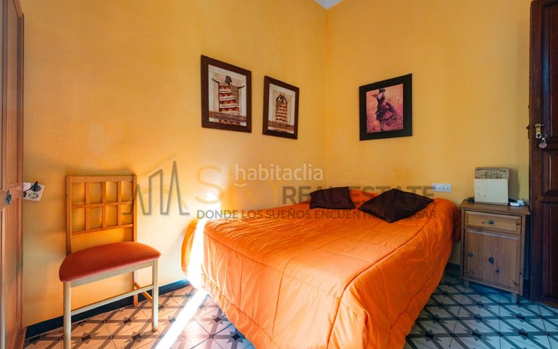 Foto 9ab70089-f278-4785-88ef-827a2a634cf5. Edificio in Albaida