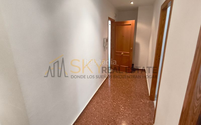 Foto 2f2dab15-8996-4df4-b598-ea8f01698168. Pis amb aparcament a Centro Pedreguer