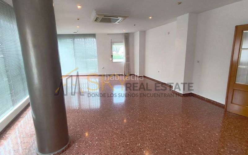 Foto 5f07ea4b-f98d-44c8-8109-e66c554f5d29. Pis amb aparcament a Centro Pedreguer