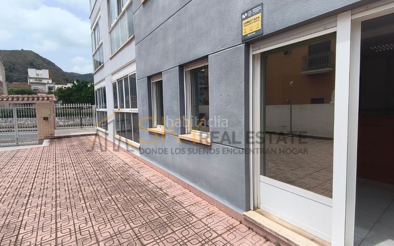 Foto ac703749-02f1-4c70-b764-24191073db46. Pis amb aparcament a Centro Pedreguer