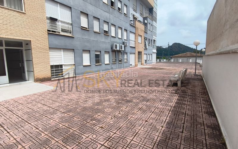 Foto f72af9fa-aa55-46ac-8213-5385d720667b. Pis amb aparcament a Centro Pedreguer