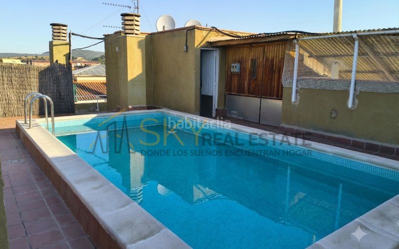 Foto 5fc0f272-965f-452e-87a4-ae4a09333f60. Pis amb aparcament piscina a Centre Igualada