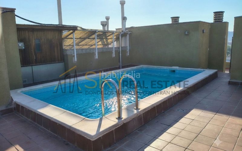 Foto 91df44a1-e9f1-48f6-aa13-c14934263db6. Pis amb aparcament piscina a Centre Igualada