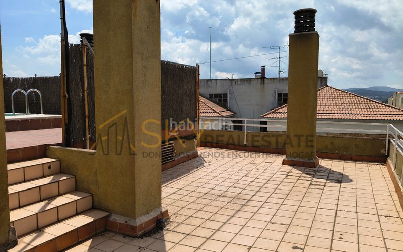 Foto a1a46e7c-58e0-4dca-9a6d-71d9be8e565a. Pis amb aparcament piscina a Centre Igualada