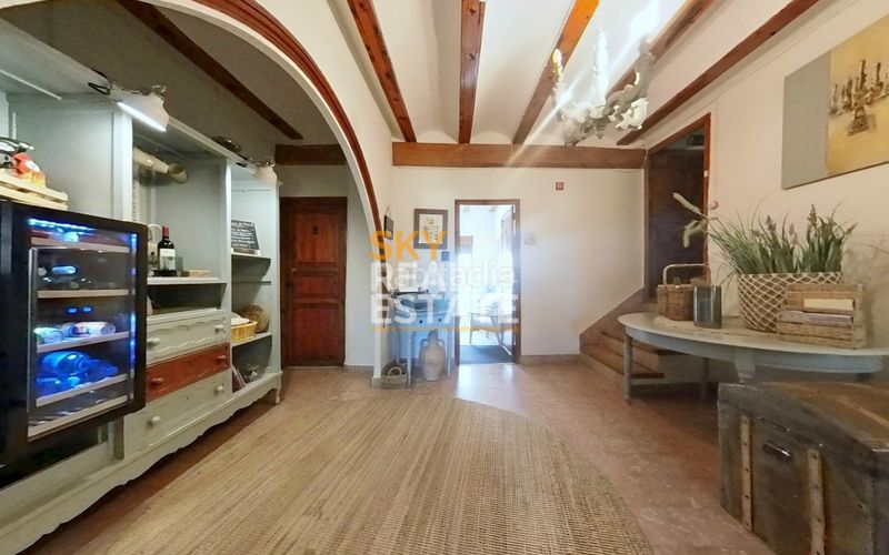 Foto c65b7660-d9ff-4e83-adbd-77ba78994d5f. Edificio hotel en venta en san agustin en Alcublas