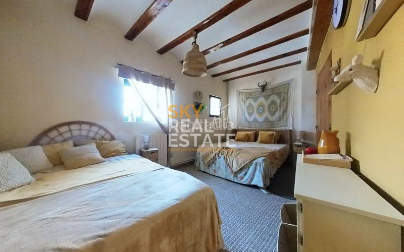 Foto dc8ddc4e-b80c-435a-9cbf-1d4626928519. Edificio hotel en venta en san agustin en Alcublas