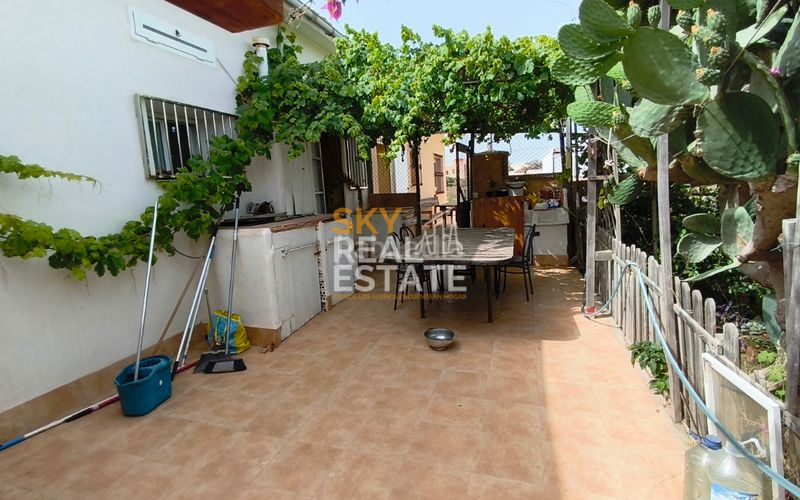 Foto 6fe6833b-9511-463d-9cc4-a46c8fac3860. Casa aparellada amb aparcament a Agua Amarga - Urbanova Alicante