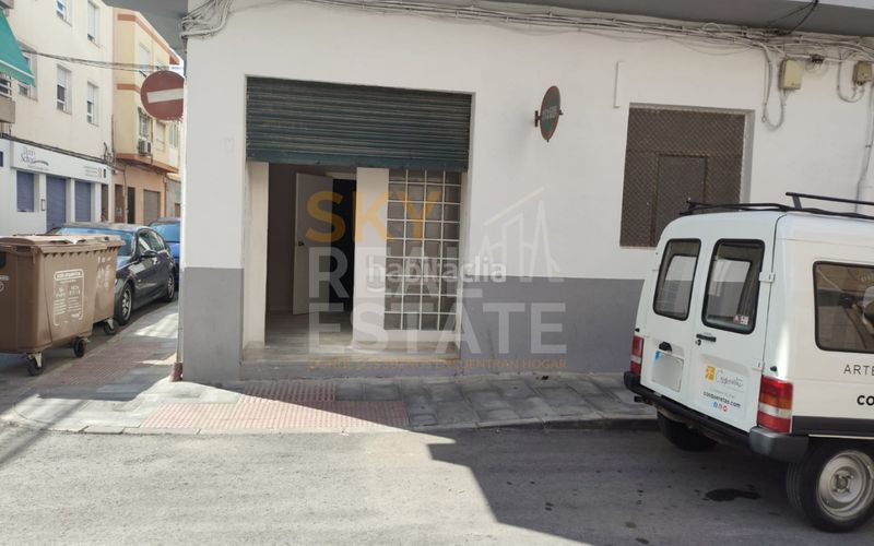 Foto 4925f13a-ec45-420b-a31c-f0a425f2b760. Business premise in Plaza Castelar - Mercado Central Elda