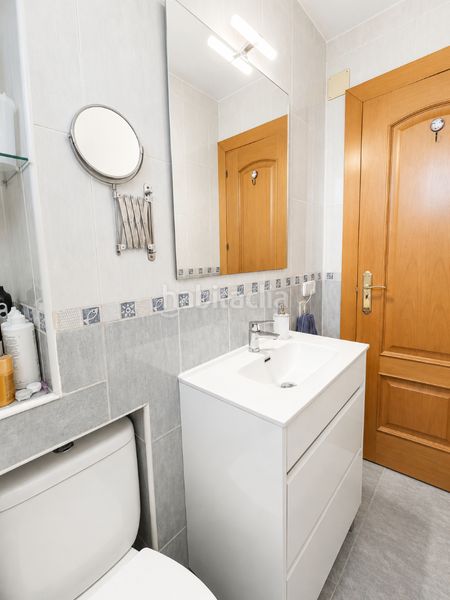 Foto 40ea02ab-f1d7-422c-92bc-59a2e98edd43. Piso en Media Legua Madrid