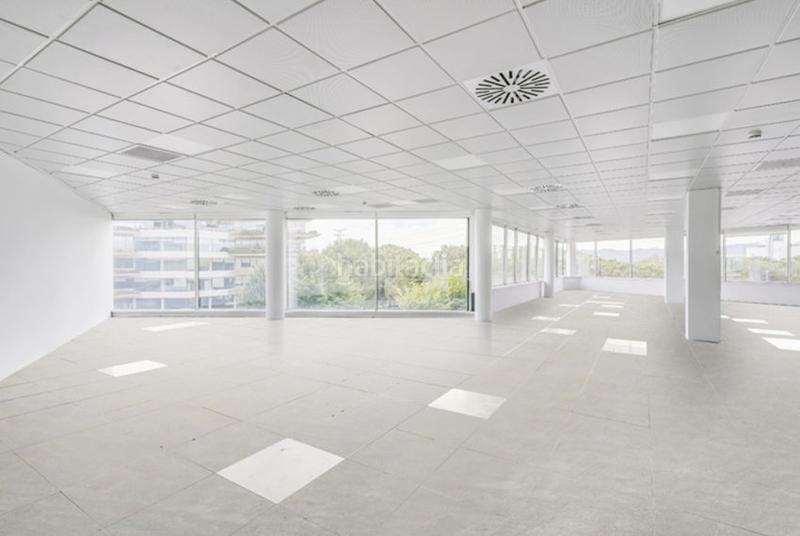 Foto cc79e484-60e6-45cb-8d04-32b13254e9bb. Location bureau avec parking dans Volpelleres Sant Cugat del Vallès