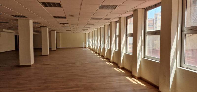Foto f370dc05-38d5-4e3b-9a05-454252865729. Rent office space with parking in La Nova Esquerra de l´Eixample Barcelona