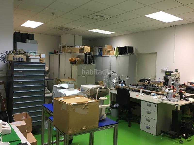 Foto edd5e479-6a8e-4f8c-a6e9-0f1e8fa85baa. Location bureau avec parking dans Volpelleres Sant Cugat del Vallès