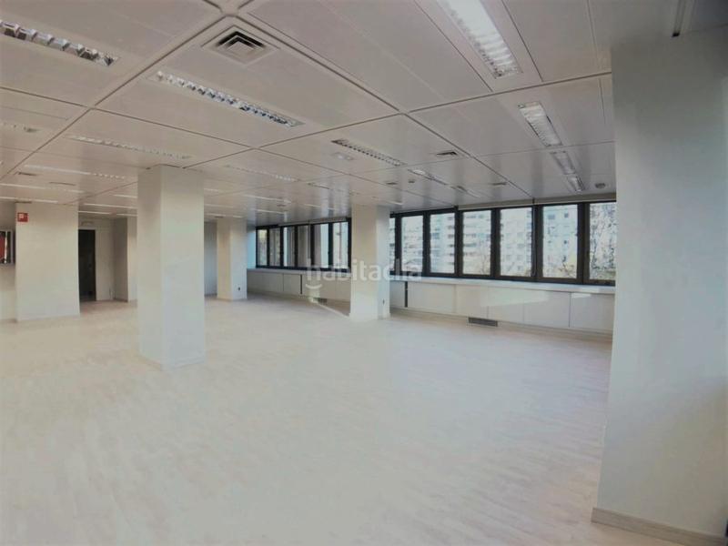 Foto 4401ec1d-f8d0-4285-9c21-d97fd96fc27f. Affitto ufficio con parcheggio in Barri de les Corts Barcelona