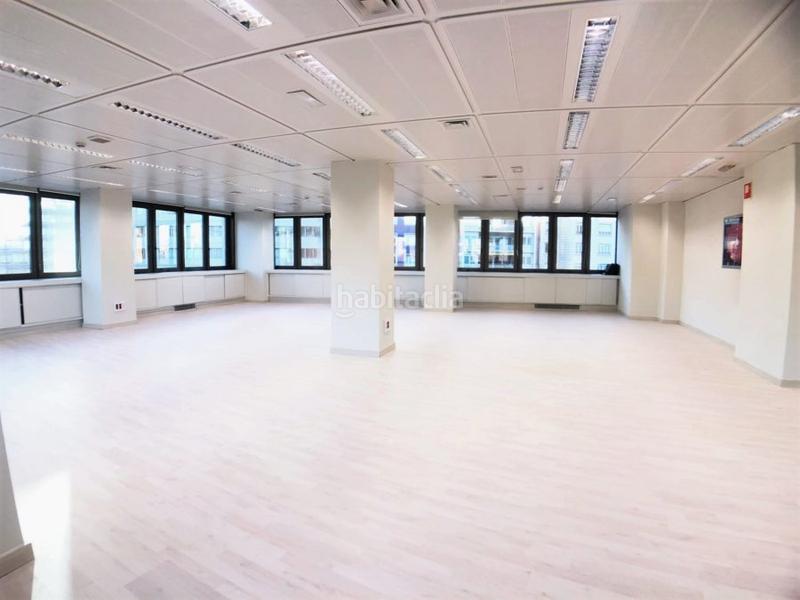Foto 2a01e6e9-d30a-46da-9f51-d11fb3fb5734. Miete büro mit parking in Barri de les Corts Barcelona