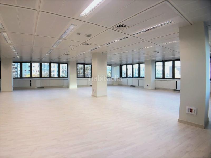 Foto 797ed5d3-5e2c-4731-814b-77ce60949864. Miete büro mit parking in Barri de les Corts Barcelona