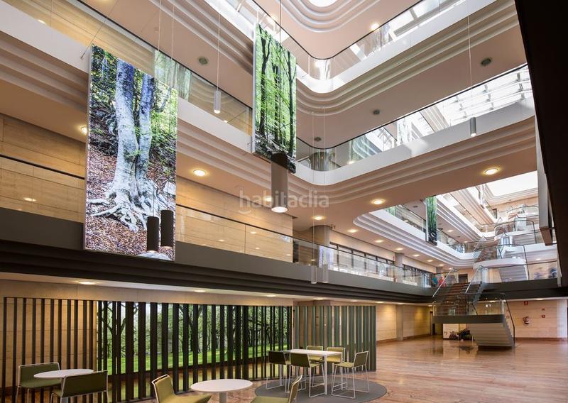 Foto df01d012-ad52-4ecd-b4b9-13fa8fbfdb50. Lloguer oficina amb aparcament a Volpelleres Sant Cugat del Vallès