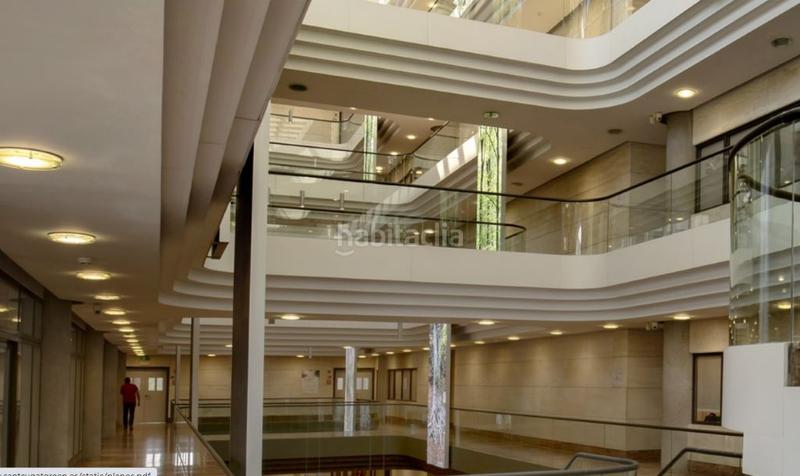 Foto f0f7e1af-a2db-462e-800e-9403f4111cc6. Location bureau avec parking dans Volpelleres Sant Cugat del Vallès