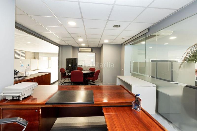 Foto 47ea944d-751c-45fb-8ff8-f2a9bf237cc5. Alquiler local comercial rambla brasil y c. melcior de palau en Barcelona