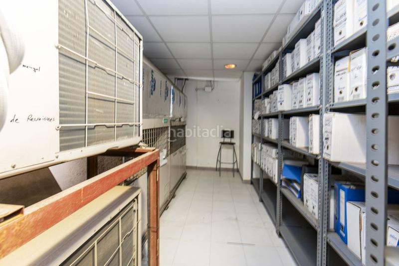 Foto bcfbd8c5-728d-44b8-98ea-a4ae560bdc94. Alquiler local comercial rambla brasil y c. melcior de palau en Barcelona