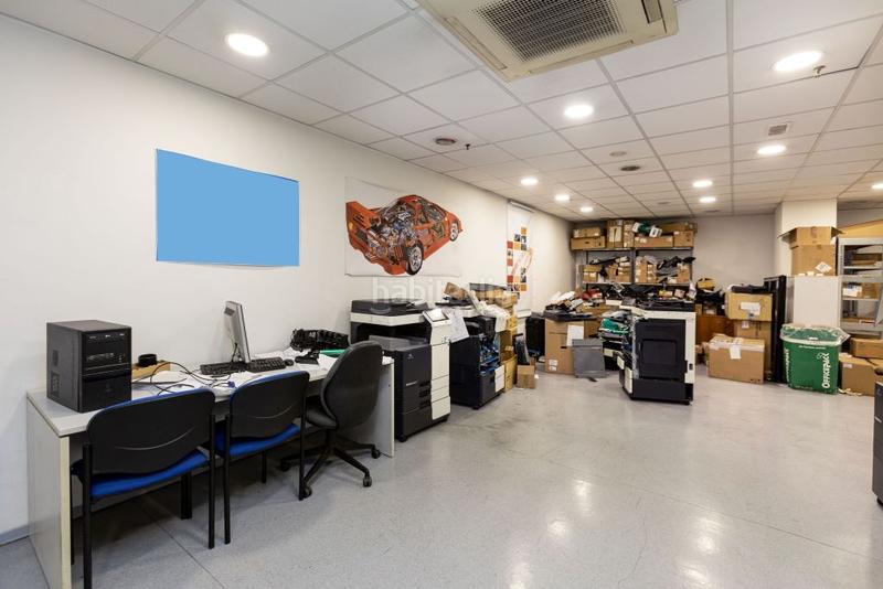 Foto 5284cb00-6e3c-4f1f-9fdd-414e6ea12c46. Lloguer local comercial a Sants Barcelona