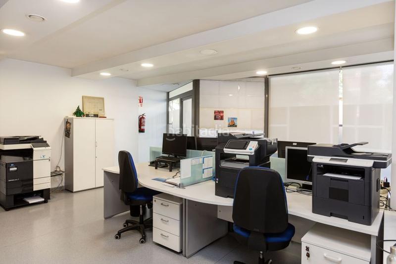 Foto 64dbfd69-2d8a-4d2e-a533-c4d996e54f4e. Lloguer local comercial a Sants Barcelona