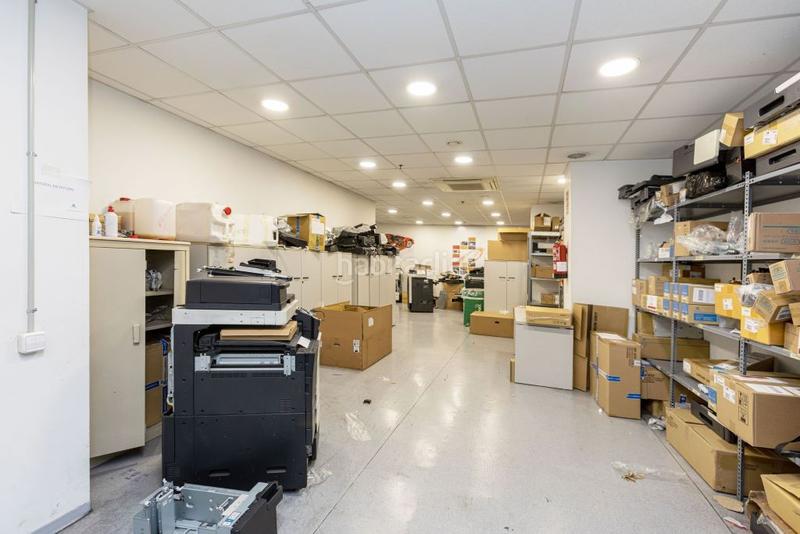 Foto 73cb3b29-105c-4e20-ac95-3a17baec84db. Lloguer local comercial a Sants Barcelona