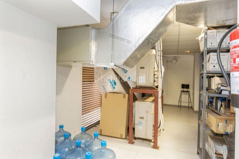 Foto 8512bf33-0f95-4119-9cd7-0bbcd37ee2da. Lloguer local comercial a Sants Barcelona