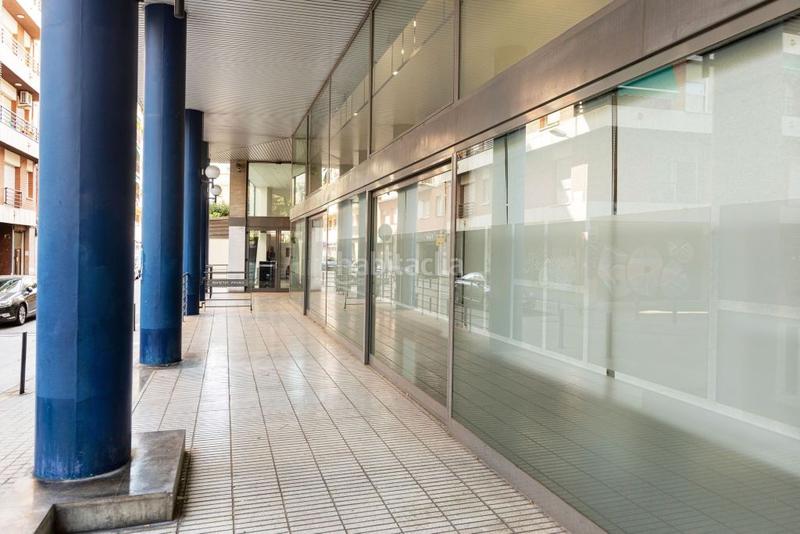 Foto 9aecaa09-dc50-4ae1-bb53-5b69ab1a000e. Lloguer local comercial a Sants Barcelona