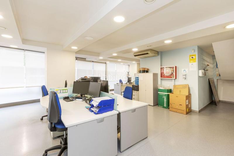 Foto e5872950-c64e-4860-8c55-7cc5a702b2a1. Lloguer local comercial a Sants Barcelona