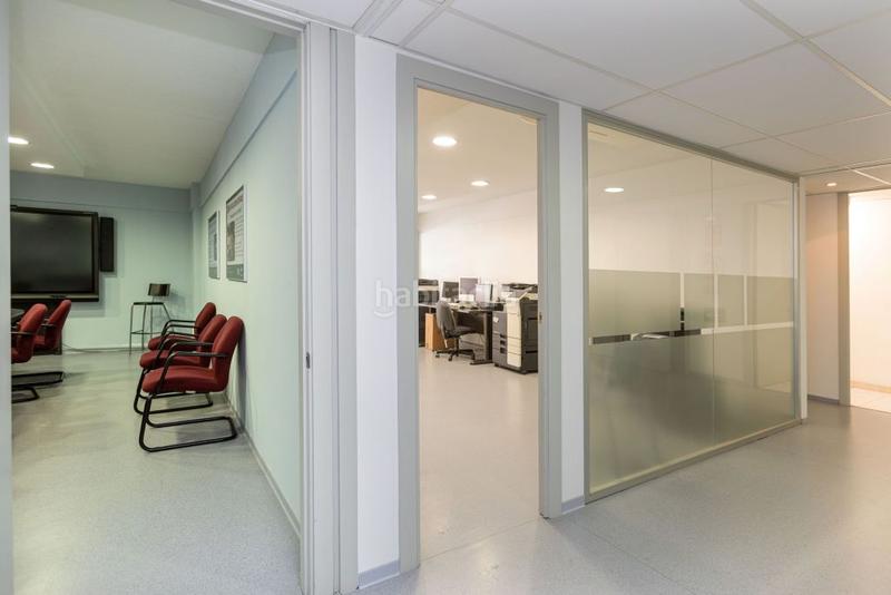 Foto 0207852d-2243-42a3-a895-a20c81b8ac79. Rent business premise in Sants Barcelona