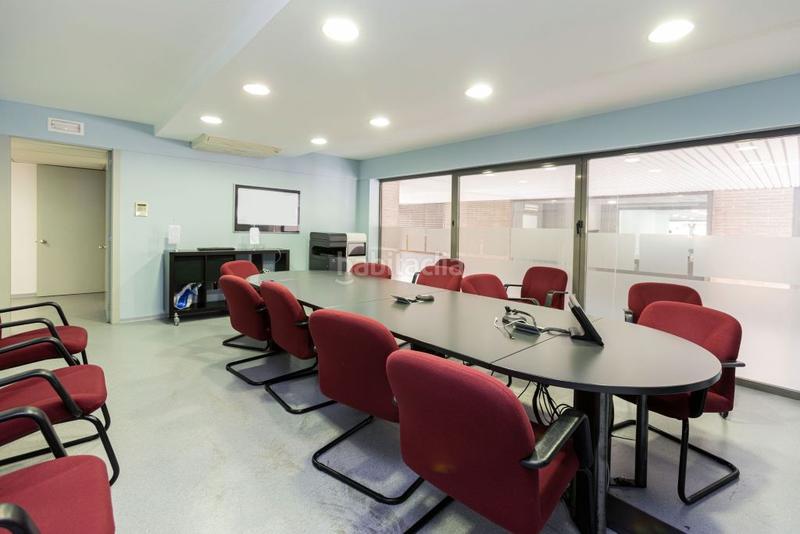 Foto 06aaaf00-024b-4b0c-a9ae-2688369c595b. Rent business premise in Sants Barcelona