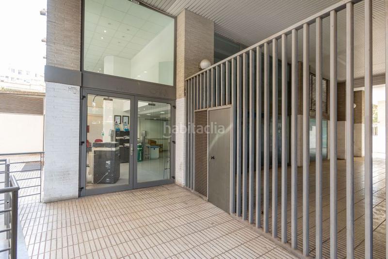 Foto 173d835f-db2e-4d94-9efb-8f7f34326440. Rent business premise in Sants Barcelona