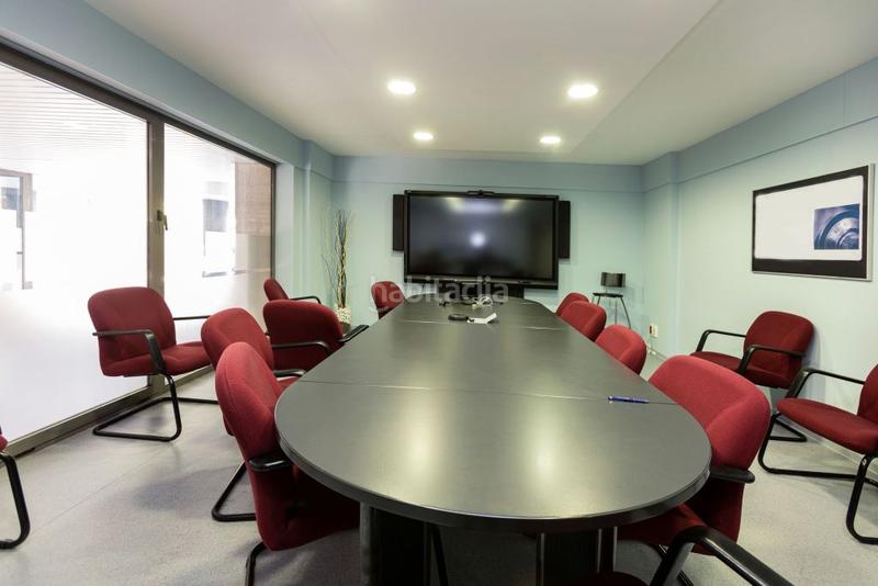 Foto 5d6bdd62-6aa8-4ae9-a87a-ba5c5451a84f. Rent business premise in Sants Barcelona