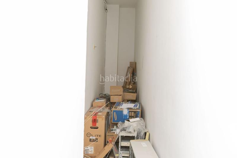 Foto 75f08d33-f947-40b3-b04d-c0323cc17ae1. Rent business premise in Sants Barcelona