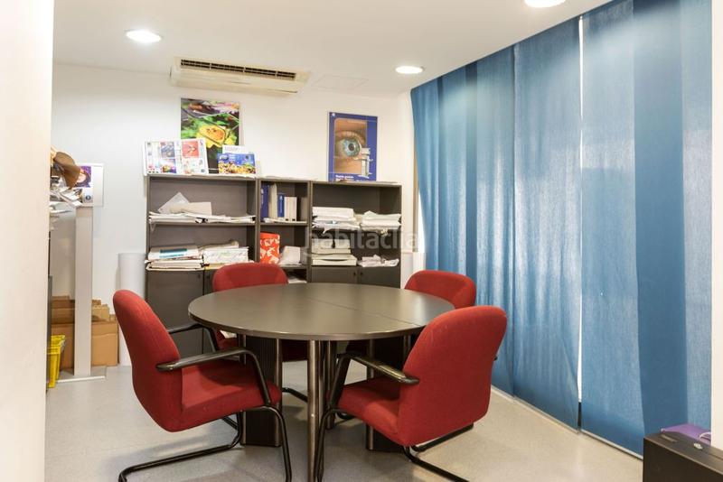 Foto 7b347eaa-f6a7-4da2-8951-473cc8001c42. Rent business premise in Sants Barcelona