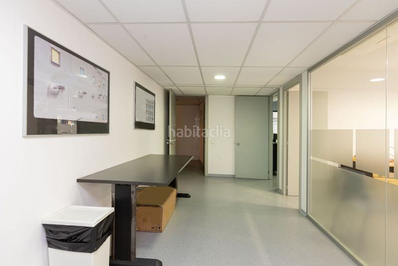 Foto 868053ae-5657-4e5c-b211-3120a9a14d25. Rent business premise in Sants Barcelona