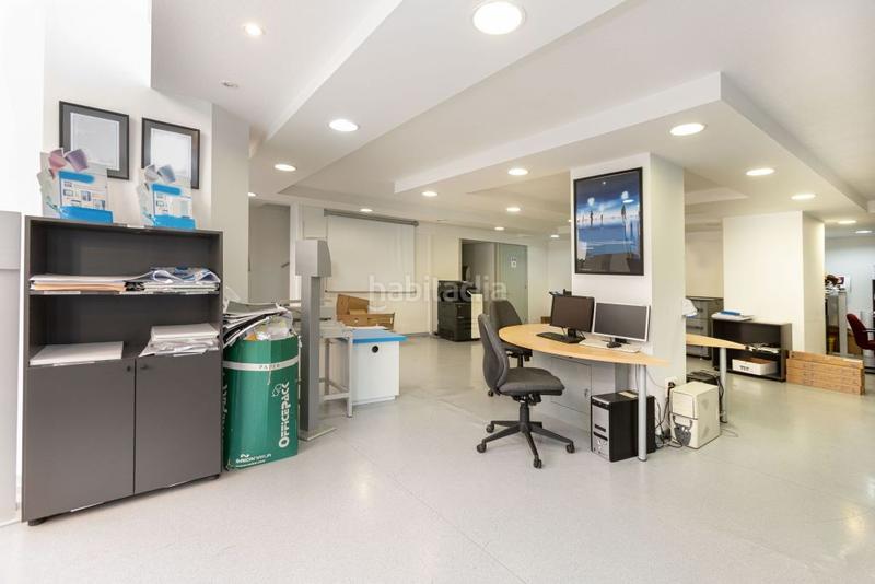 Foto 9cae4d11-6bbc-4b21-8c5f-f7ef5ae44144. Rent business premise in Sants Barcelona