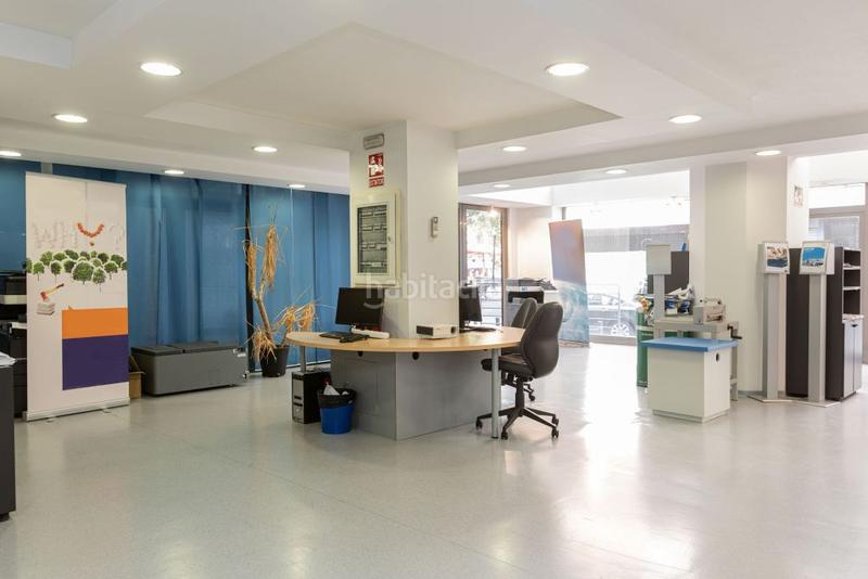 Foto 9e1178ca-0617-4fbd-aae9-1efa046b5ad5. Rent business premise in Sants Barcelona