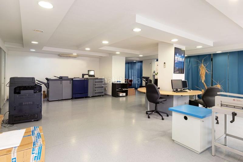 Foto a72b6e24-c09d-4438-813a-5fdd41d9dff7. Rent business premise in Sants Barcelona