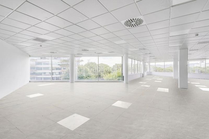 Foto 6ebd56ef-a08a-4307-8c86-6ecb7f91403f. Rent office space with parking in Volpelleres Sant Cugat del Vallès