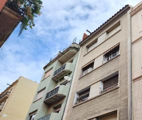 Appartement  Berga. Pisos en venta en rentablidad c. berga y c. gran de gracia