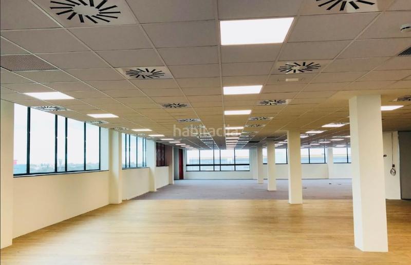 Foto 0c839db5-2264-4050-ab7d-6cb2641568f9. Rent office space with parking in Zona Industrial Prat de Llobregat (El)