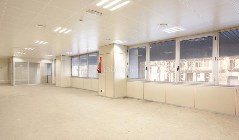 Foto fe5a2c98-140a-4410-b01f-416e98a33e80. Location bureau avec parking dans Dreta de l´Eixample Barcelona