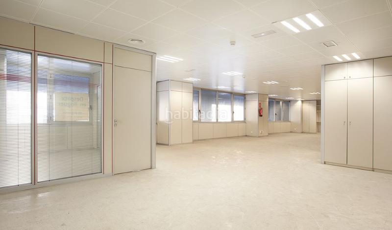 Foto 4d631f03-4986-4f63-8694-2d64cbf8e2e6. Miete büro mit parking in Dreta de l´Eixample Barcelona