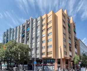 Oficina  De les corts. Travessera de les corts  galileu
